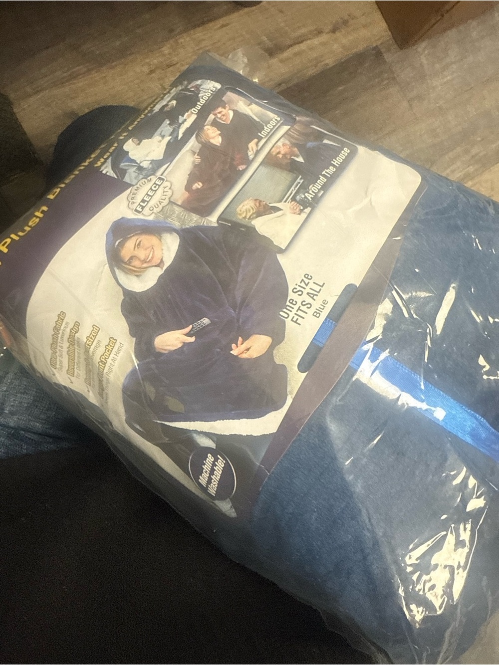 Plush Hooded Blanket Wrap in Deep Blue